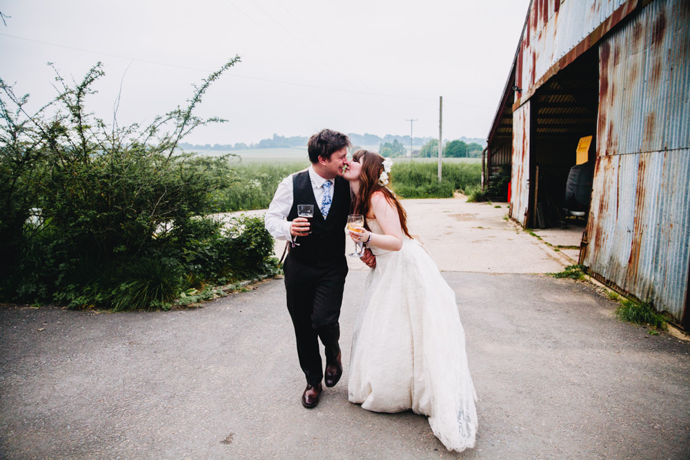 Grittenham Barn wedding photographer, Lucy Judson Photography