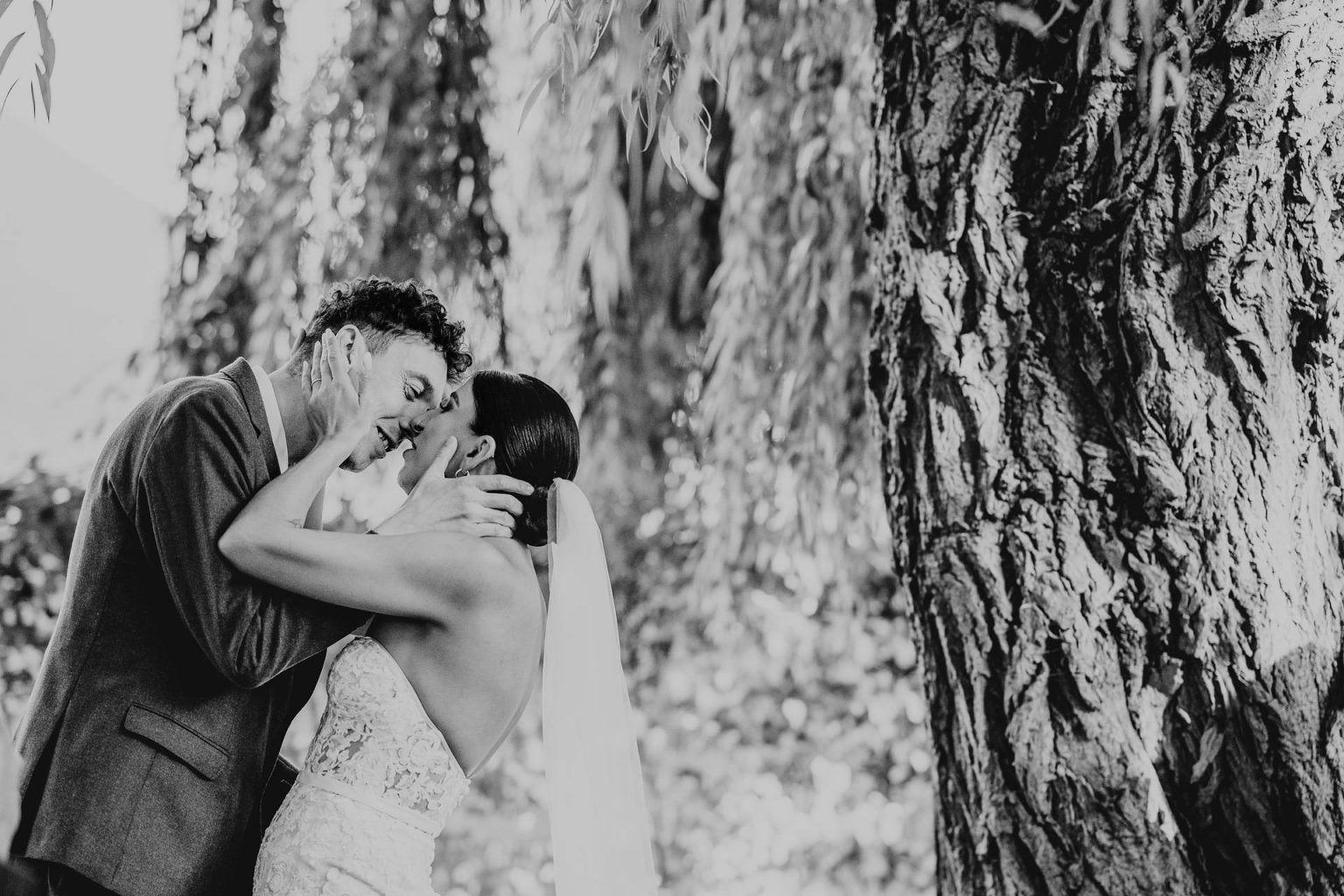 Natural portraits_Lucy Judson Photography, Oxford wedding photographer