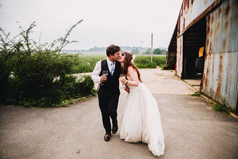 Xanthe+Ben // Grittenham Barn Wedding photographer